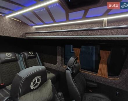 Белый Мерседес Sprinter, объемом двигателя 2.9 л и пробегом 365 тыс. км за 41999 $, фото 38 на Automoto.ua