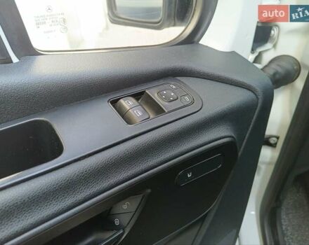 Белый Мерседес Sprinter, объемом двигателя 2.2 л и пробегом 225 тыс. км за 36300 $, фото 14 на Automoto.ua