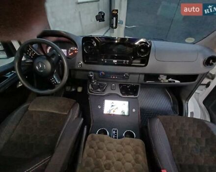 Белый Мерседес Sprinter, объемом двигателя 2.9 л и пробегом 365 тыс. км за 41999 $, фото 16 на Automoto.ua
