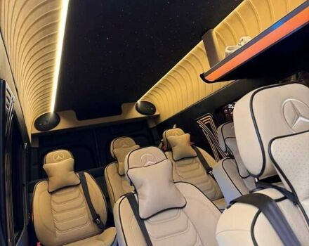 Белый Мерседес Sprinter, объемом двигателя 1.95 л и пробегом 320 тыс. км за 40000 $, фото 4 на Automoto.ua