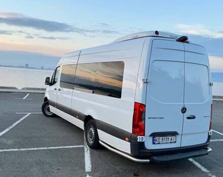 Белый Мерседес Sprinter, объемом двигателя 2.2 л и пробегом 260 тыс. км за 80000 $, фото 3 на Automoto.ua