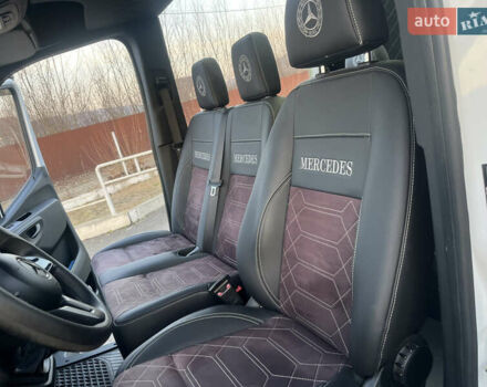 Белый Мерседес Sprinter, объемом двигателя 3 л и пробегом 200 тыс. км за 43888 $, фото 72 на Automoto.ua