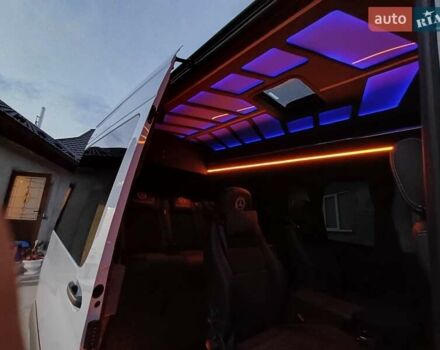 Белый Мерседес Sprinter, объемом двигателя 2.9 л и пробегом 365 тыс. км за 41999 $, фото 43 на Automoto.ua