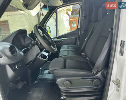 Білий Мерседес Sprinter, об'ємом двигуна 2.14 л та пробігом 450 тис. км за 32300 $, фото 22 на Automoto.ua