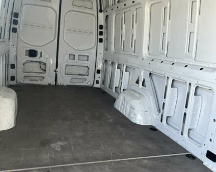Белый Мерседес Sprinter, объемом двигателя 2.14 л и пробегом 230 тыс. км за 26499 $, фото 41 на Automoto.ua