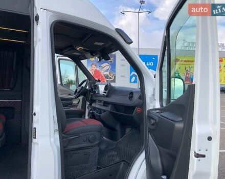 Білий Мерседес Sprinter, об'ємом двигуна 2.99 л та пробігом 220 тис. км за 51500 $, фото 22 на Automoto.ua