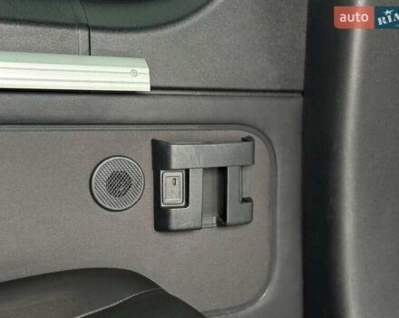 Белый Мерседес Sprinter, объемом двигателя 2.2 л и пробегом 335 тыс. км за 39100 $, фото 27 на Automoto.ua