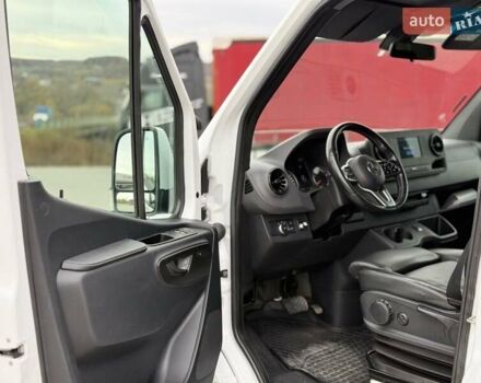 Белый Мерседес Sprinter, объемом двигателя 2.2 л и пробегом 335 тыс. км за 39100 $, фото 46 на Automoto.ua