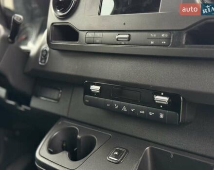 Белый Мерседес Sprinter, объемом двигателя 2.2 л и пробегом 335 тыс. км за 39100 $, фото 22 на Automoto.ua