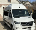 Белый Мерседес Sprinter, объемом двигателя 2.99 л и пробегом 119 тыс. км за 64000 $, фото 2 на Automoto.ua