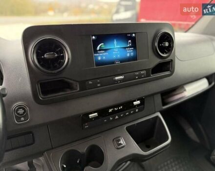 Белый Мерседес Sprinter, объемом двигателя 2.2 л и пробегом 335 тыс. км за 39100 $, фото 36 на Automoto.ua