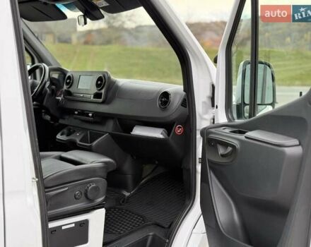 Белый Мерседес Sprinter, объемом двигателя 2.2 л и пробегом 335 тыс. км за 39100 $, фото 37 на Automoto.ua