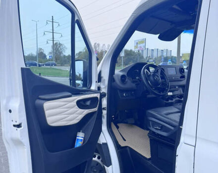 Білий Мерседес Sprinter, об'ємом двигуна 2.99 л та пробігом 260 тис. км за 60000 $, фото 11 на Automoto.ua