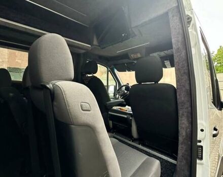Белый Мерседес Sprinter, объемом двигателя 2.99 л и пробегом 79 тыс. км за 63150 $, фото 9 на Automoto.ua