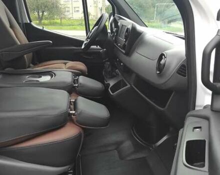 Белый Мерседес Sprinter, объемом двигателя 2 л и пробегом 167 тыс. км за 34950 $, фото 48 на Automoto.ua