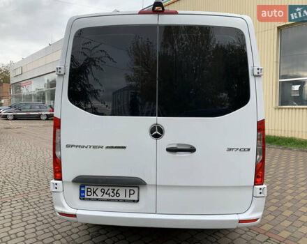 Белый Мерседес Sprinter, объемом двигателя 1.95 л и пробегом 173 тыс. км за 28950 $, фото 11 на Automoto.ua