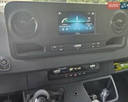 Белый Мерседес Sprinter, объемом двигателя 1.95 л и пробегом 62 тыс. км за 69000 $, фото 6 на Automoto.ua