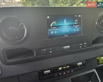 Белый Мерседес Sprinter, объемом двигателя 1.95 л и пробегом 62 тыс. км за 69000 $, фото 5 на Automoto.ua