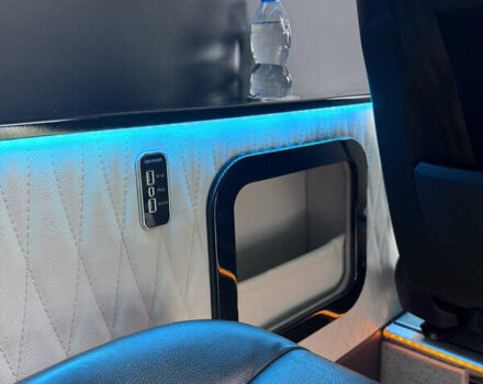 Білий Мерседес Sprinter, об'ємом двигуна 2.99 л та пробігом 260 тис. км за 60000 $, фото 24 на Automoto.ua