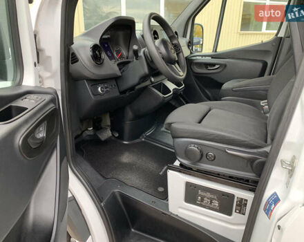 Белый Мерседес Sprinter, объемом двигателя 1.95 л и пробегом 173 тыс. км за 28950 $, фото 27 на Automoto.ua