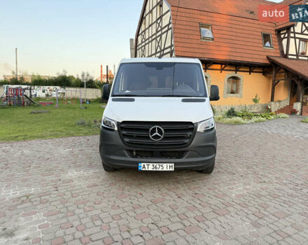 Белый Мерседес Sprinter, объемом двигателя 2 л и пробегом 170 тыс. км за 26400 $, фото 3 на Automoto.ua