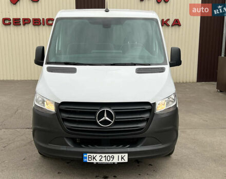 Белый Мерседес Sprinter, объемом двигателя 1.95 л и пробегом 35 тыс. км за 29900 $, фото 1 на Automoto.ua