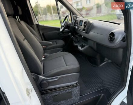Белый Мерседес Sprinter, объемом двигателя 2 л и пробегом 170 тыс. км за 26400 $, фото 11 на Automoto.ua
