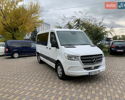 Белый Мерседес Sprinter, объемом двигателя 1.95 л и пробегом 173 тыс. км за 28950 $, фото 2 на Automoto.ua