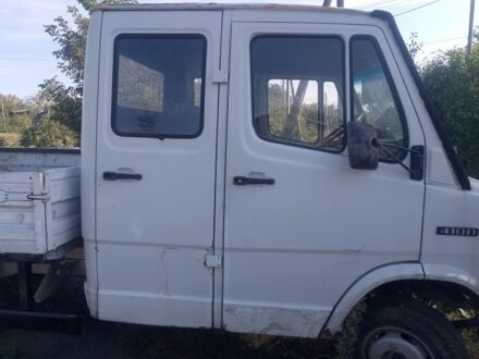 Белый Мерседес Sprinter, объемом двигателя 2.9 л и пробегом 500 тыс. км за 3472 $, фото 1 на Automoto.ua