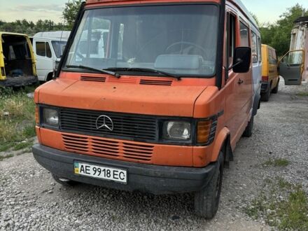 Белый Мерседес Sprinter, объемом двигателя 2.9 л и пробегом 651 тыс. км за 899 $, фото 1 на Automoto.ua