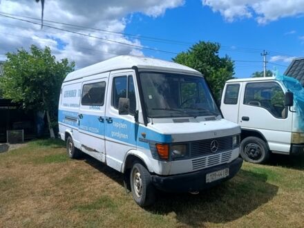Білий Мерседес Sprinter, об'ємом двигуна 2.3 л та пробігом 333 тис. км за 1500 $, фото 1 на Automoto.ua