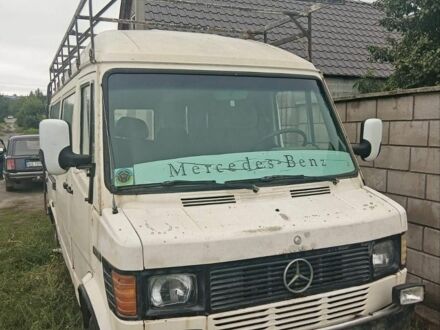 Белый Мерседес Sprinter, объемом двигателя 2.87 л и пробегом 50 тыс. км за 3500 $, фото 1 на Automoto.ua
