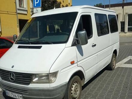 Белый Мерседес Sprinter, объемом двигателя 2.3 л и пробегом 750 тыс. км за 3500 $, фото 1 на Automoto.ua