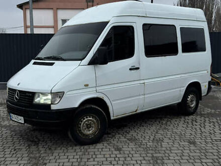 Белый Мерседес Sprinter, объемом двигателя 2.98 л и пробегом 418 тыс. км за 6200 $, фото 1 на Automoto.ua