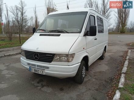 Белый Мерседес Sprinter, объемом двигателя 2.3 л и пробегом 500 тыс. км за 4500 $, фото 1 на Automoto.ua