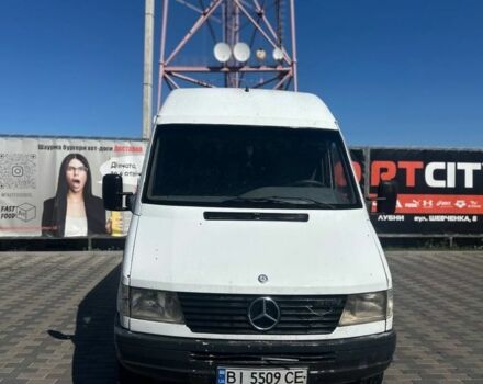 Белый Мерседес Sprinter, объемом двигателя 2.3 л и пробегом 400 тыс. км за 4200 $, фото 1 на Automoto.ua