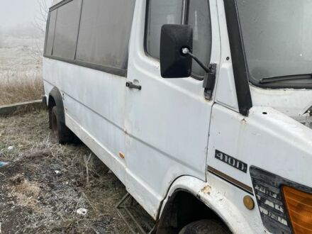 Мерседес Sprinter 1995 в Кривом Роге на Automoto.ua Белый Мерседес Sprinter, объемом двигателя 2.9 л и пробегом 321 тыс. км за 1100 $, фото 1 на Automoto.ua