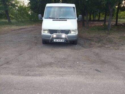 Мерседес Sprinter 1995 в Краматорске на Automoto.ua Белый Мерседес Sprinter, объемом двигателя 2.3 л и пробегом 438 тыс. км за 3850 $, фото 1 на Automoto.ua