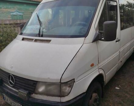 Белый Мерседес Sprinter, объемом двигателя 2.9 л и пробегом 300 тыс. км за 4500 $, фото 1 на Automoto.ua