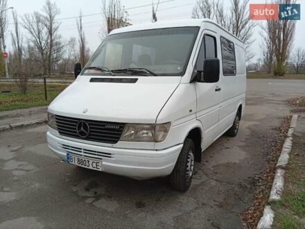 Белый Мерседес Sprinter, объемом двигателя 2.3 л и пробегом 500 тыс. км за 4900 $, фото 1 на Automoto.ua