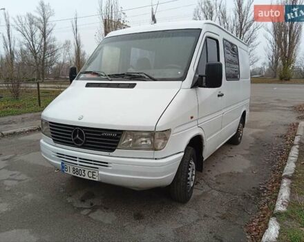 Белый Мерседес Sprinter, объемом двигателя 2.3 л и пробегом 500 тыс. км за 4900 $, фото 1 на Automoto.ua