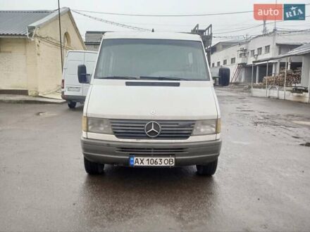 Білий Мерседес Sprinter, об'ємом двигуна 2.9 л та пробігом 325 тис. км за 4600 $, фото 1 на Automoto.ua