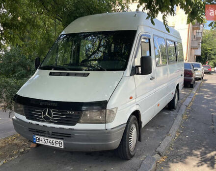 Белый Мерседес Sprinter, объемом двигателя 2.87 л и пробегом 350 тыс. км за 5800 $, фото 1 на Automoto.ua