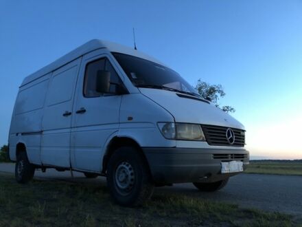 Белый Мерседес Sprinter, объемом двигателя 2.9 л и пробегом 569 тыс. км за 3150 $, фото 1 на Automoto.ua