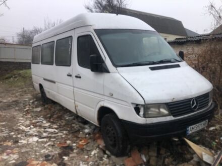 Мерседес Sprinter 1996 в Умани на Automoto.ua Белый Мерседес Sprinter, объемом двигателя 0 л и пробегом 700 тыс. км за 3000 $, фото 1 на Automoto.ua