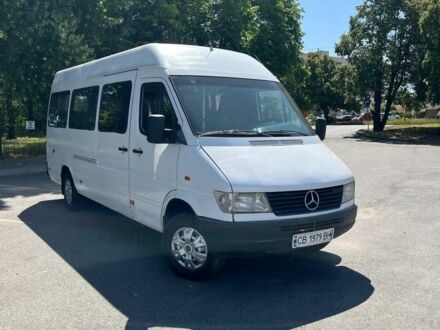 Белый Мерседес Sprinter, объемом двигателя 2.9 л и пробегом 300 тыс. км за 6499 $, фото 1 на Automoto.ua