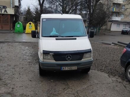 Білий Мерседес Sprinter, об'ємом двигуна 2.29 л та пробігом 702 тис. км за 4100 $, фото 1 на Automoto.ua