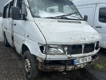 Білий Мерседес Sprinter, об'ємом двигуна 2.9 л та пробігом 333 тис. км за 1500 $, фото 1 на Automoto.ua