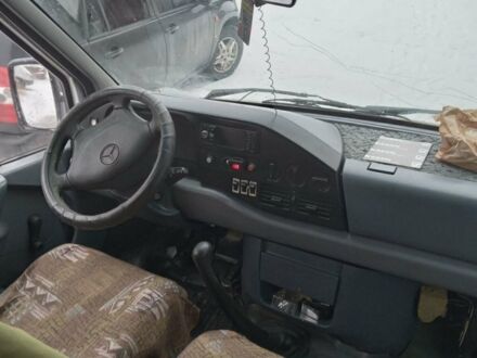 Белый Мерседес Sprinter, объемом двигателя 2.3 л и пробегом 350 тыс. км за 3500 $, фото 1 на Automoto.ua