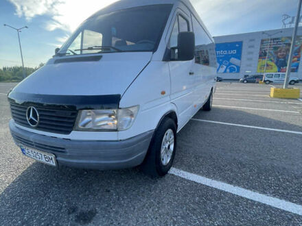 Белый Мерседес Sprinter, объемом двигателя 2.87 л и пробегом 300 тыс. км за 8800 $, фото 1 на Automoto.ua